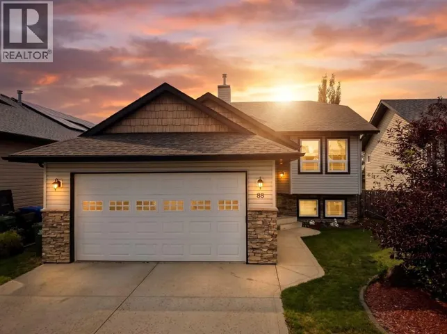 88 Valentine Crescent, Red Deer, Alberta T4R0E8