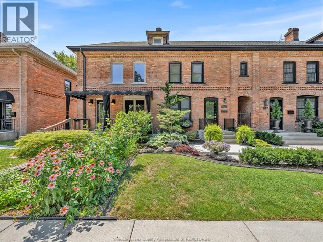 883 MONMOUTH ROAD, Windsor, Ontario N8Y3L5