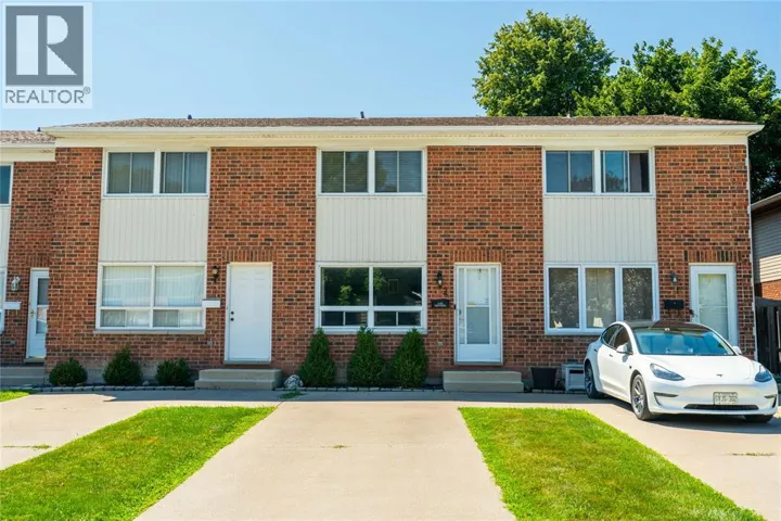 301 EDGEWOOD STREET Unit# 2, Sarnia, Ontario N7S4X7