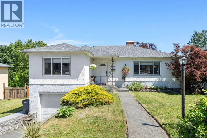 4147 Hawkes Ave, Saanich, British Columbia V8Z3Y9