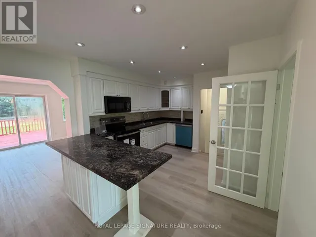 834 MISSISSAUGA VALLEY BOULEVARD, Mississauga (Mississauga Valleys), Ontario L5A1Z8