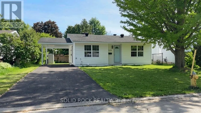 2158 FILLMORE CRESCENT, Ottawa, Ontario K1J6A4