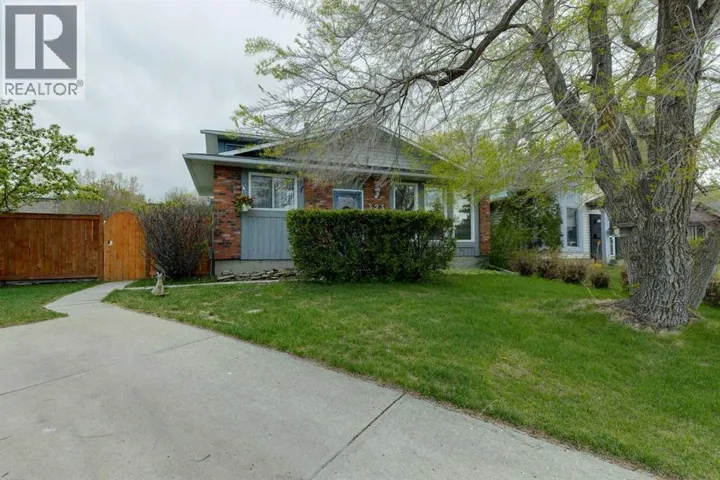 323 Ranchview Place NW, Calgary, Alberta T3G1J8