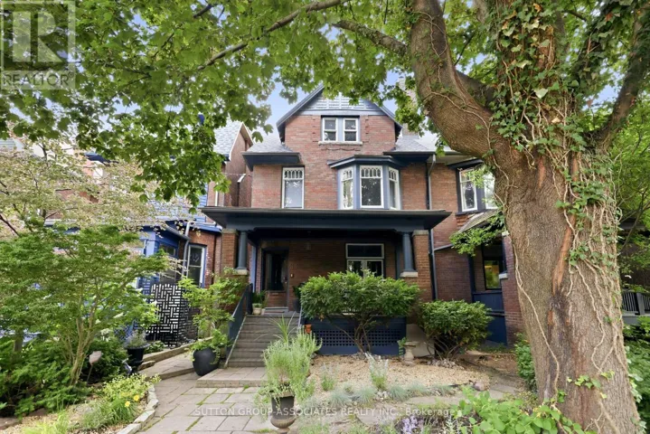 33 ALBANY AVENUE, Toronto (Annex), Ontario M5R3C2