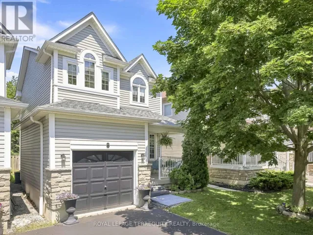 8 SINDEN DRIVE, Whitby (Brooklin), Ontario L1M2B8