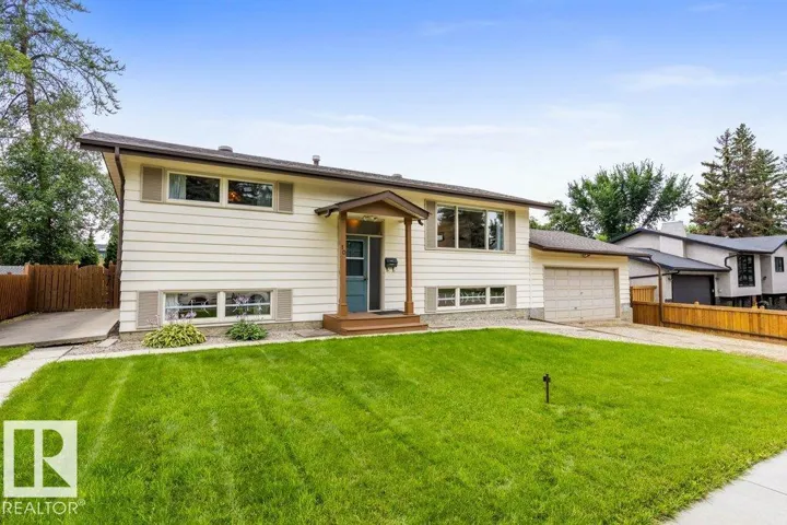 10 SCARBORO PL, St. Albert, Alberta T8N0H8