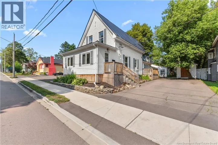 47 Peter Street, Moncton, New Brunswick E1A3W3