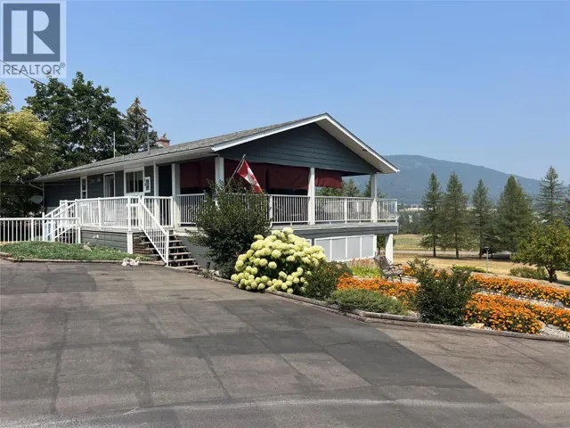 3765 Crestview Road, Creston, British Columbia V0B1G2