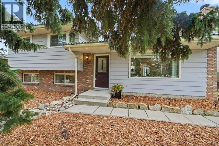 727 120 Avenue SW, Calgary, Alberta t2w1v4