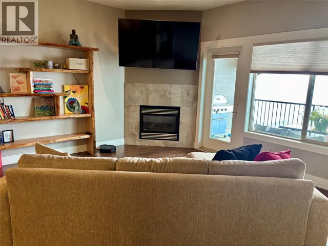 1040 Mt Revelstoke Place Unit# 14 Lot# 20, Vernon, British Columbia V1B4E3