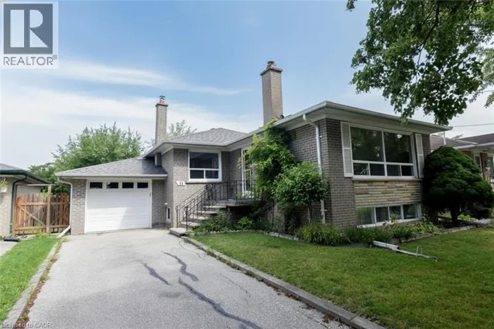 44 BECKWITH Road, Etobicoke, Ontario M9C3Y1