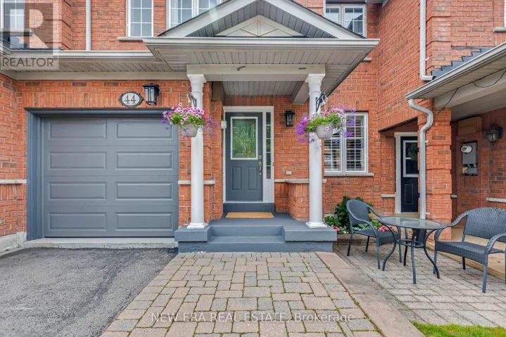 44 MILLCLIFF CIRCLE, Aurora (Aurora Grove), Ontario L4G7N7