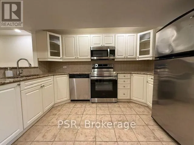 LOWER - 12 LYND AVENUE, Toronto (Roncesvalles), Ontario M6R1T7