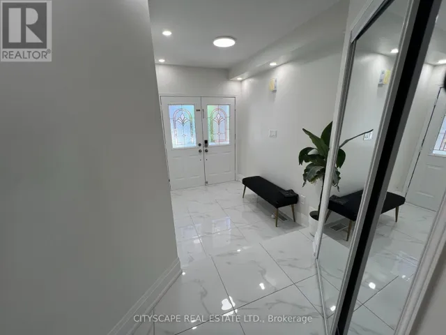 637 DOLLY BIRD LANE, Mississauga (Meadowvale Village), Ontario L5W1G8
