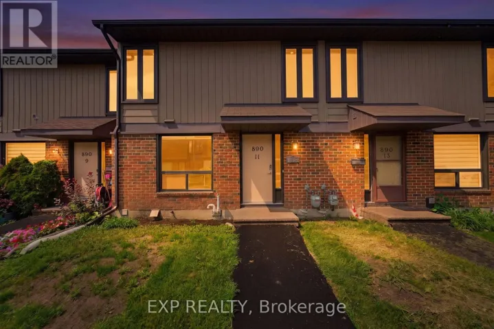 11 - 890 CAHILL DRIVE W, Ottawa, Ontario K1V9A4