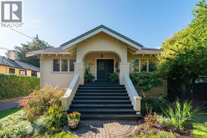 2353 Windsor Rd, Oak Bay, British Columbia V8S4Y8
