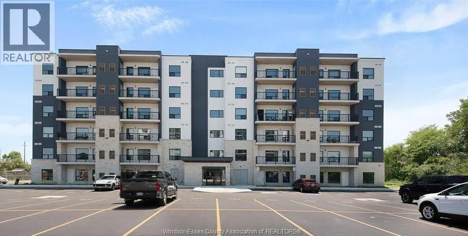 3340 STELLA CRESCENT Unit# 520, Windsor, Ontario N8T3P7