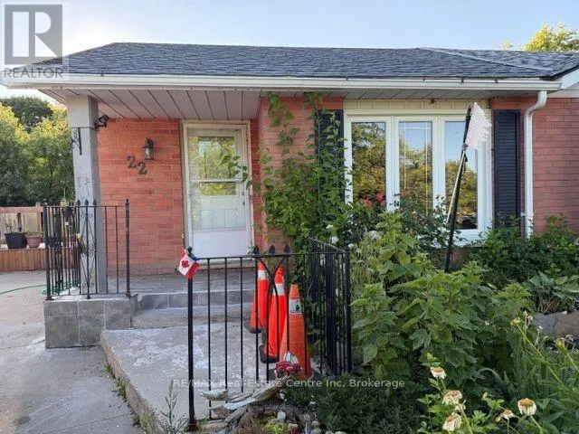 22 CALAIS PLACE W, Kitchener, Ontario N2M5M1
