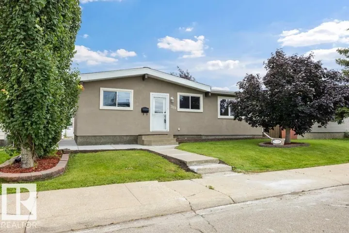 7119 136 AV NW, Edmonton, Alberta T5C2K3