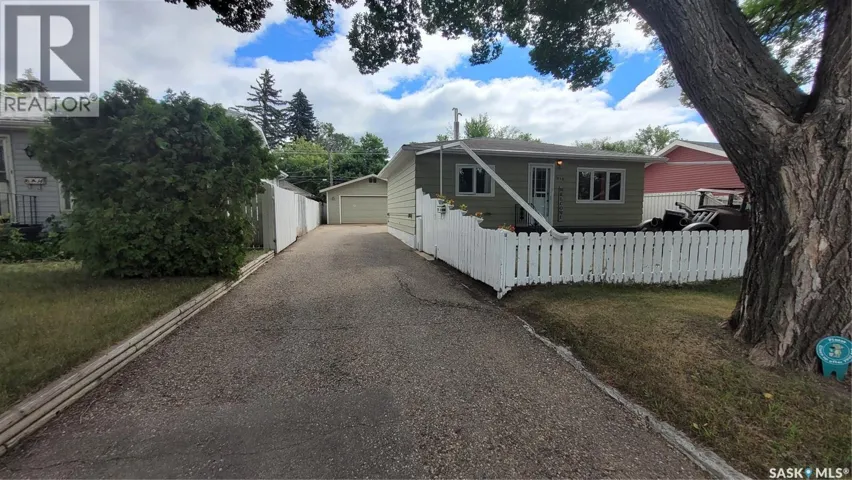 1610 2nd AVENUE N, Saskatoon, Saskatchewan S7K3N2