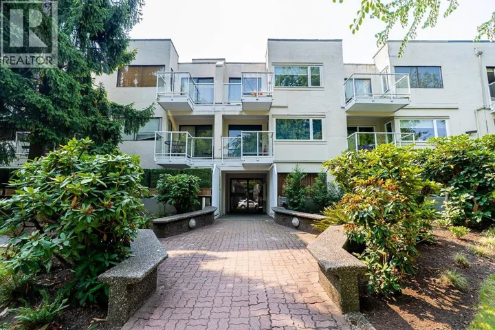302 830 E. 7TH AVENUE, Vancouver, British Columbia V5T4J2