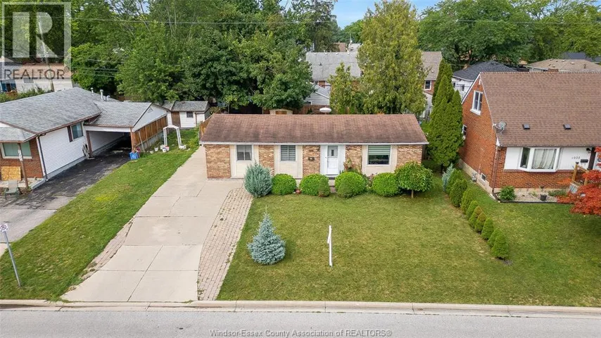 1045 REEDMERE ROAD, Windsor, Ontario N8S2L9