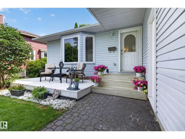 27 HIGHCLIFF RD, Sherwood Park, Alberta T8A5E4