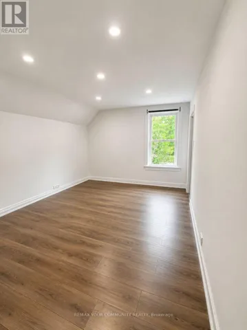 96 GURNETT STREET, Aurora (Aurora Village), Ontario L4G1P6