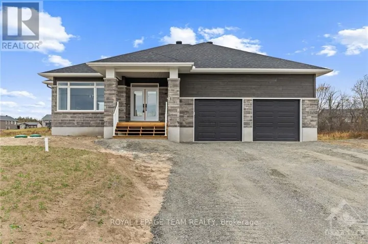 19 IRVIN WOERMKE STREET, McNab/Braeside, Ontario K0A1G0