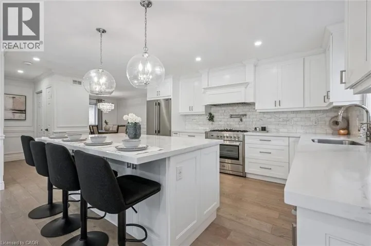 18 KEYS Crescent, Guelph, Ontario N1G5J7