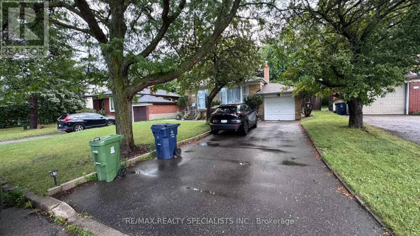 BASEMENT - 131 SEARLE AVENUE, Toronto (Bathurst Manor), Ontario M3H4B1