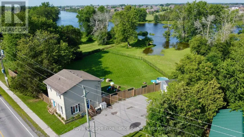 465 CANNIFTON ROAD, Belleville (Thurlow Ward), Ontario K8N4Z6