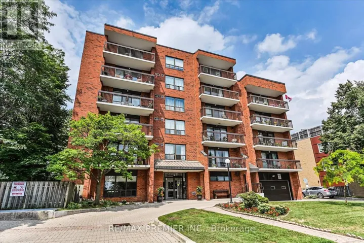 403 - 3734 ST CLAIR AVENUE E, Toronto (Cliffcrest), Ontario M1M1T7