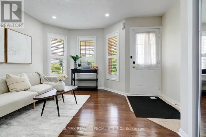 38 SWEETWOOD CIRCLE, Brampton (Fletcher's Meadow), Ontario L7A2X7