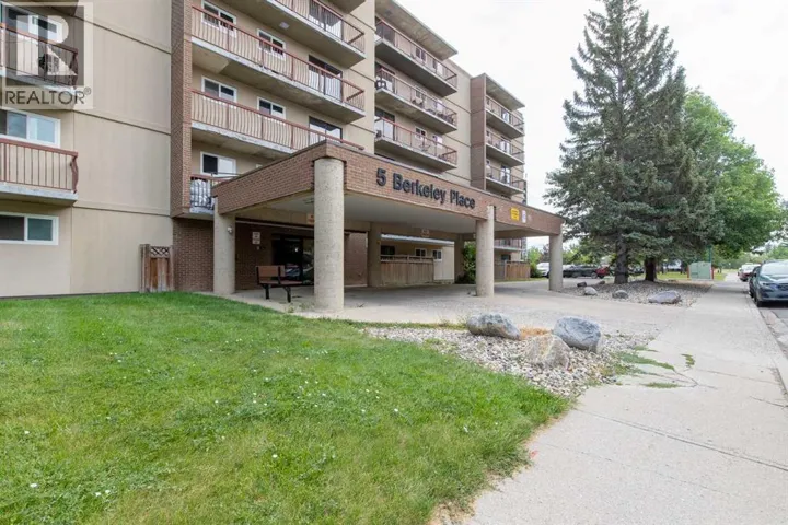 418, 5 Berkeley Place W, Lethbridge, Alberta T1K5N1