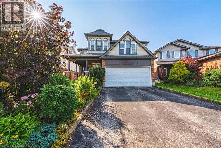 140 COUNTRY CLUB Drive, Cambridge, Ontario N1T2B6