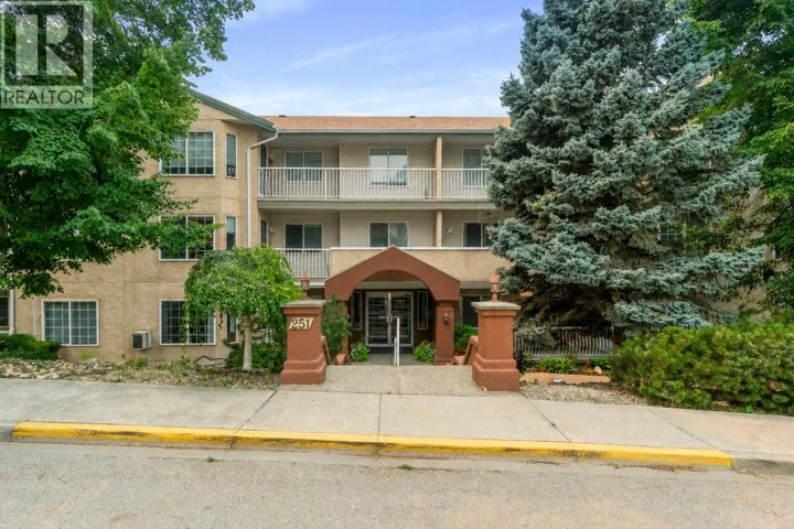 251 6 Street SE Unit# 303, Salmon Arm, British Columbia V1E1J9