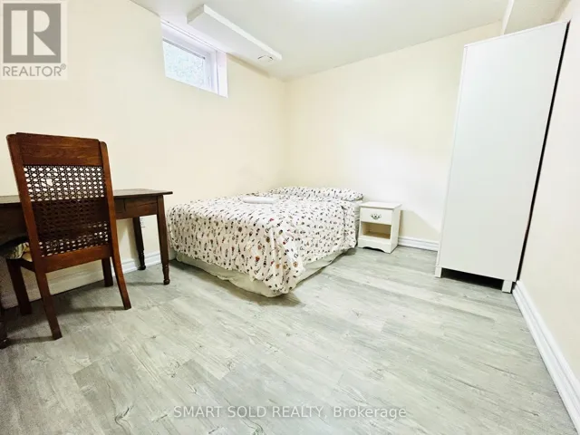 38 CHALLENGER COURT, Toronto (Highland Creek), Ontario M1C4Z4
