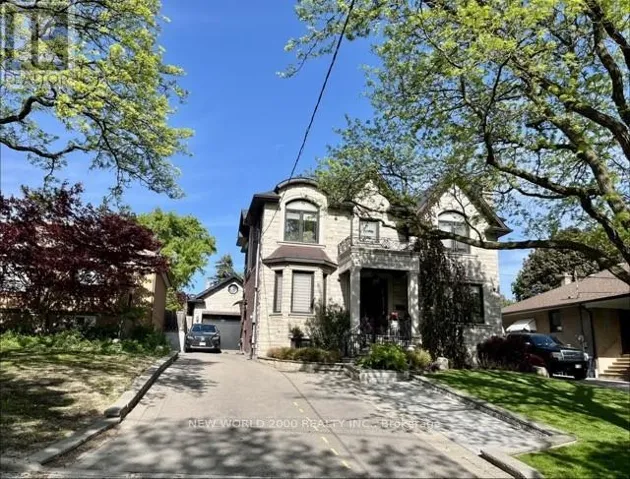 UNIT 2 - 21 FLAMINGO CRESCENT, Toronto (Brookhaven-Amesbury), Ontario M6M4E9