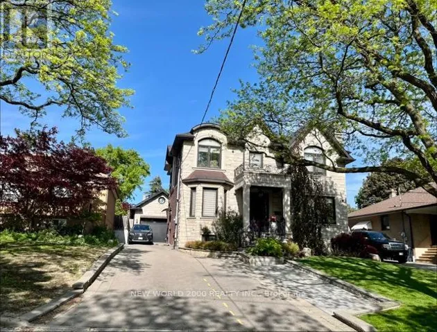 UNIT 1 - 21 FLAMINGO CRESCENT, Toronto (Brookhaven-Amesbury), Ontario M6M4E9