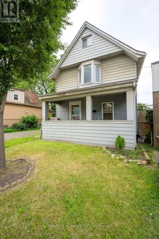 372 BEACH ROAD, Hamilton (Crown Point), Ontario L8H3K5