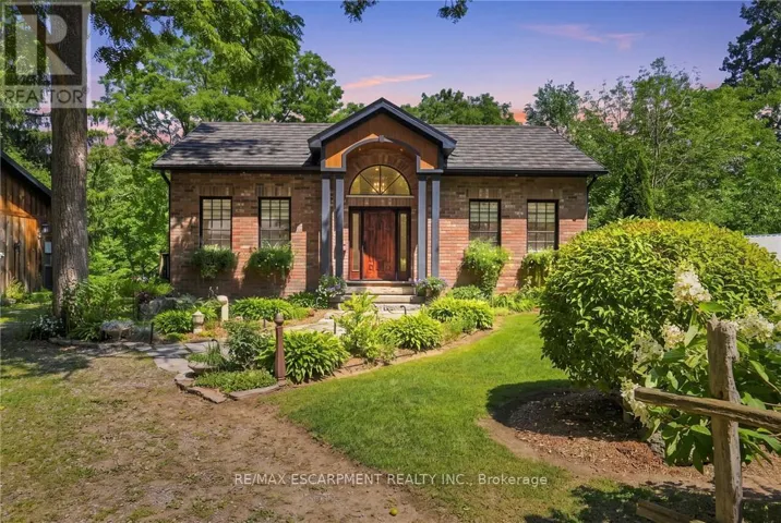 376 MOXLEY ROAD, Hamilton (Greensville), Ontario L9H5L5