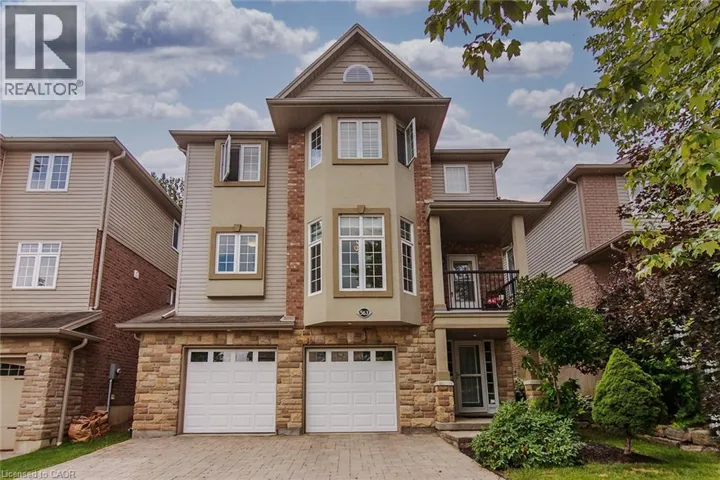 563 WOOLGRASS Avenue, Waterloo, Ontario N2V2Y2