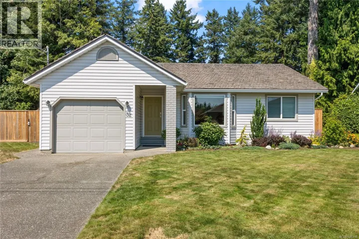32 Oregon Rd, Campbell River, British Columbia V9W5T1