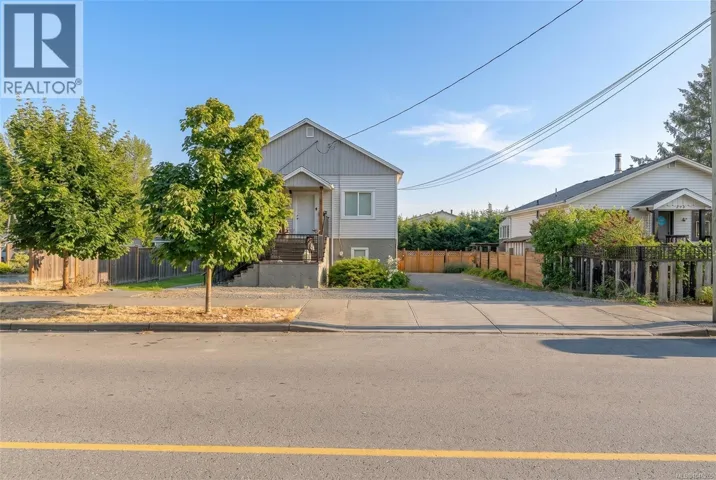 121 Harewood Rd, Nanaimo, British Columbia V9R2Y7