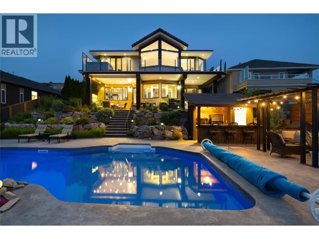 10 Bayview Heights, Coldstream, British Columbia V1B2B9