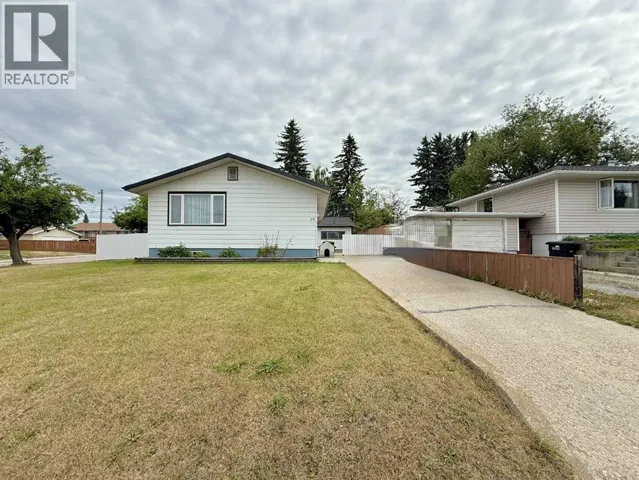 117 Dorin Drive, Hinton, Alberta T7V1B8