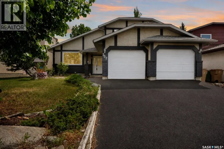 302 Doiron ROAD N, Regina, Saskatchewan S4Y1G1