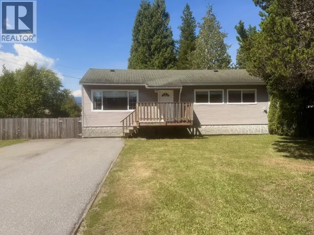 15 NADINA STREET, Kitimat, British Columbia V8C2A3