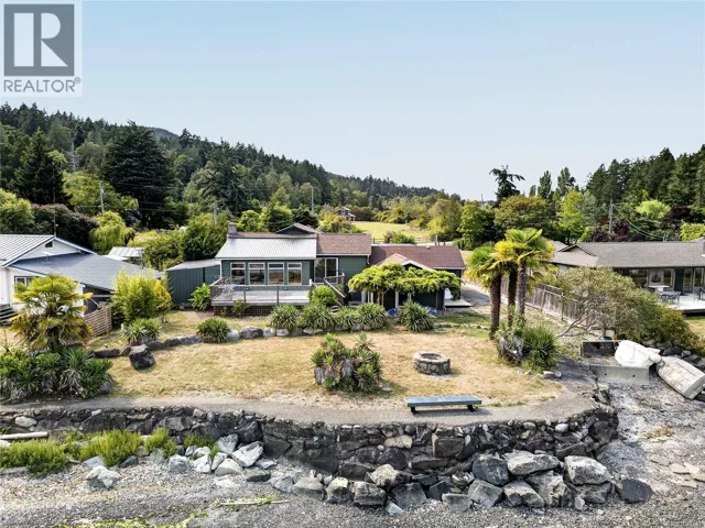 287 Price Rd, Salt Spring, British Columbia V8K2E9